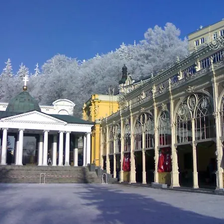 Topapartmany Lesni Apartamento *